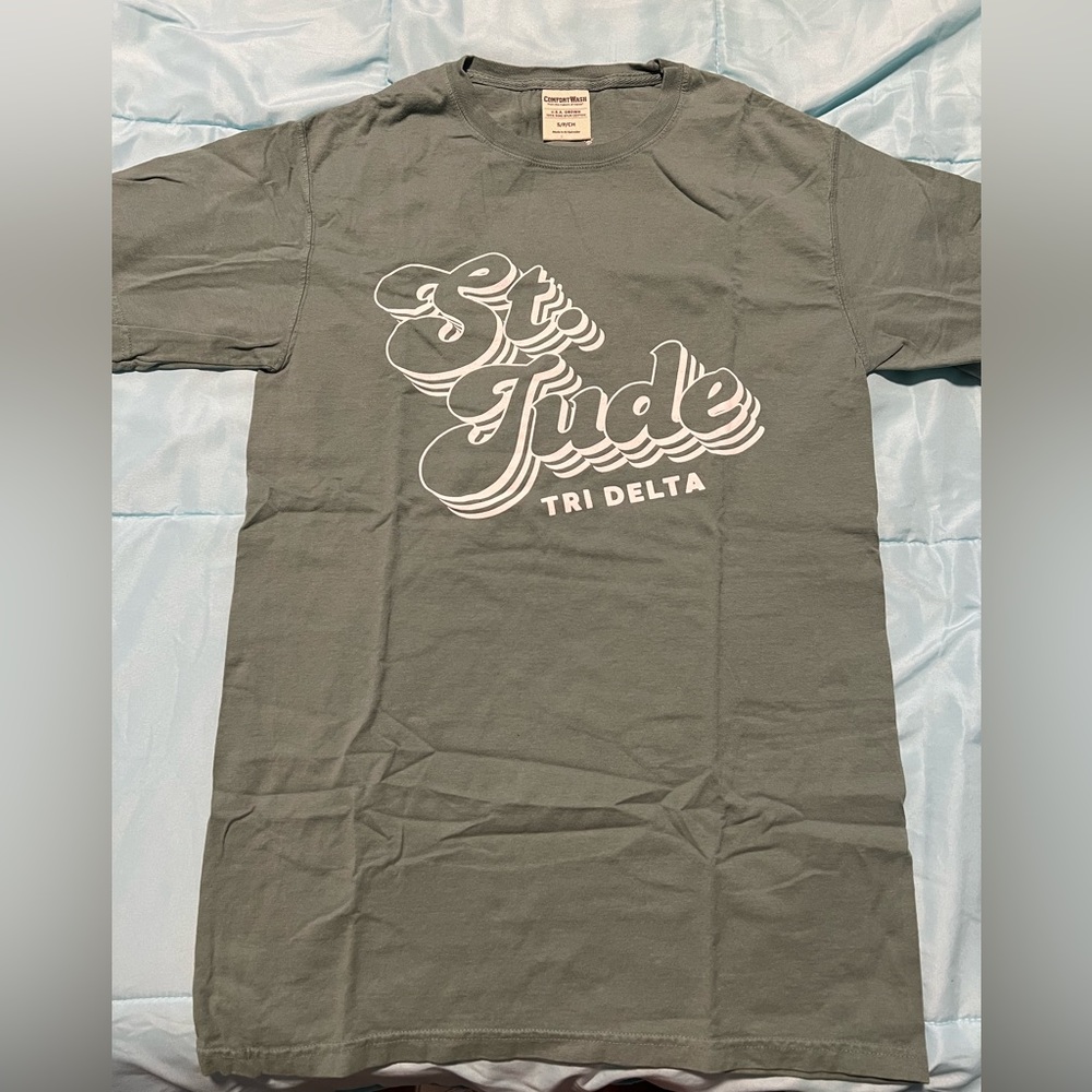 Green tri delt Saint Jude shirt